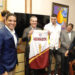 Abinader recibe a basketbolista dominicano Chris Duarte en el Palacio Nacional