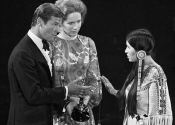Los Óscar se disculpan con la indígena que recogió el premio de Marlon Brando