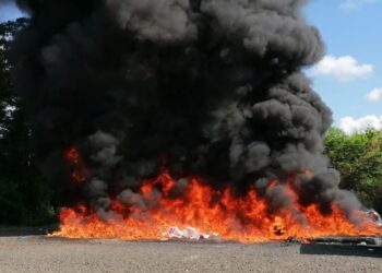 Autoridades queman otra tonelada de drogas