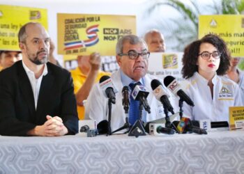 Médicos reiteran llamado a paro y marcha