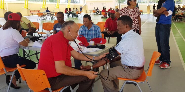 Falta de permiso por parte de la UASD, en San Juan podría afectar la salud de miles de pacientes de escasos recursos.