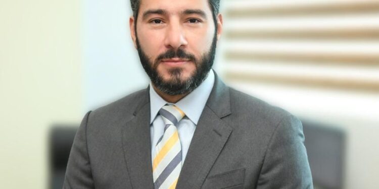 Presidente Abinader designa a Francisco Torres como superintendente de Pensiones