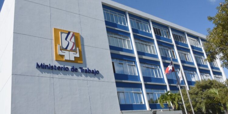 Invitan a jornadas de empleo para Punta Cana, Baní y Hato Mayor
