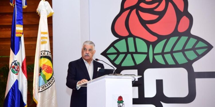 Miguel Vargas viaja a España para participar en&nbsp; Congreso de la Internacional Socialista