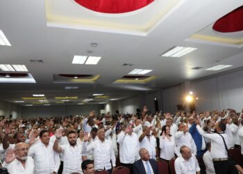 PRM juramenta sus nuevas autoridades en Santiago