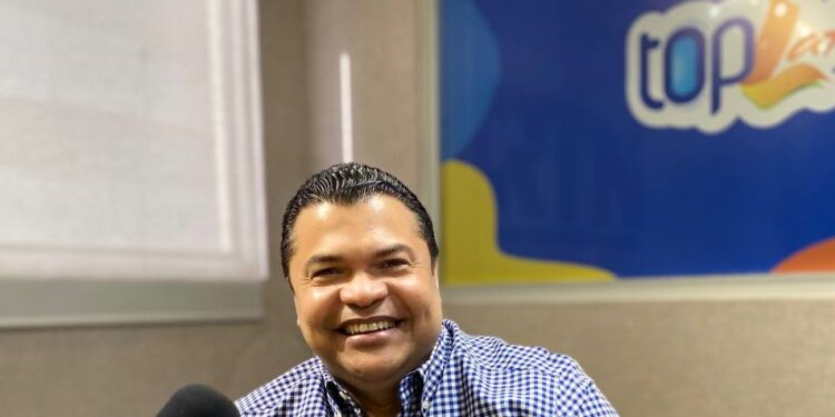 Tobías Crespo acusa al Gobierno de usar recursos públicos para atacar a la oposición