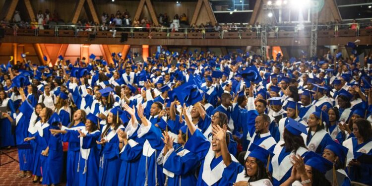 ITSC gradúa 527 nuevos técnicos superiores