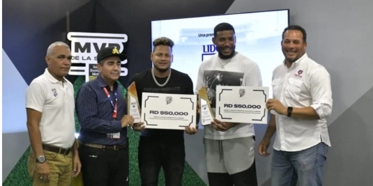 Los MVP de la Semana de LIDOM recayeron en Yairo Muñoz y Steven Moyers