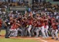 Gigantes derrotan a las Águilas 2-1 apoyados en buen pitcheo