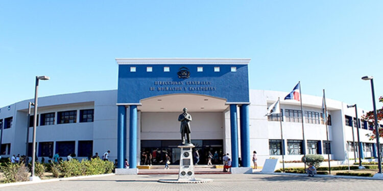 Pasaportes informa horario especial para el viernes 23 de diciembre