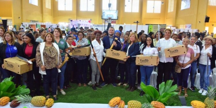 FEDA presenta programa Madres del Campo; beneficiará a 15,000 mujeres