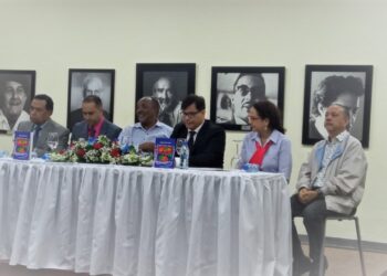 de Izq. a der. Diódemes Núñez, Ángela Hernández, Carlos Vicioso, Mateo Morrison, Rafael J. Rodríguez, Rafael Peralta Romero
