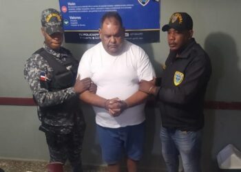 PN apresa hombre y ocupa siete armas de fuego en Monte Plata
