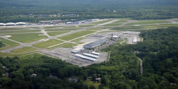 Se estrella una avioneta con dos ocupantes en Nueva York