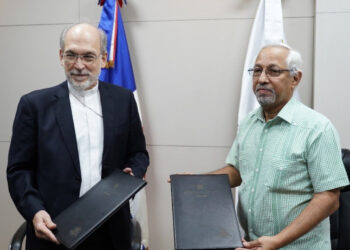 Minerd y obispado de Baní acuerdan implementar programa “Aprendiendo a querer”