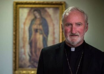 Un obispo de California aparece muerto por disparo