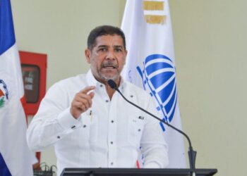 Gobierno paga más de 822.5 millones a productores afectados por Fiona