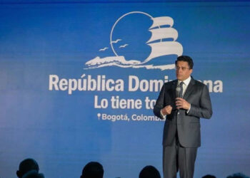 Ministro de Turismo presenta lo mejor de RD en Colombia