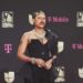 El mensaje detrás del viral look de Tokischa en Premios Lo Nuestro
