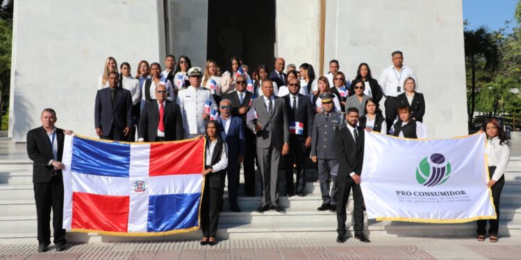 Llaman a seguir ejemplo de Duarte en el manejo de los fondos públicos