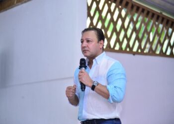 Abel Martínez sugiere acciones para bajar precio alimentos