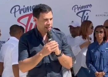 Afirma revolución social de Abinader llega a más de 30 mil personas con “Primero Tú” este año