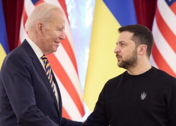 Biden realiza visita sorpresa a Ucrania