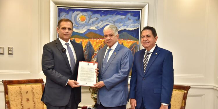 Poder Ejecutivo somete al Congreso Nacional proyecto de Ley de Responsabilidad Fiscal