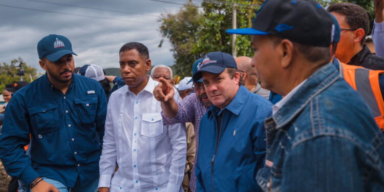 Comisión del Gobierno visita zonas afectadas por las lluvias
