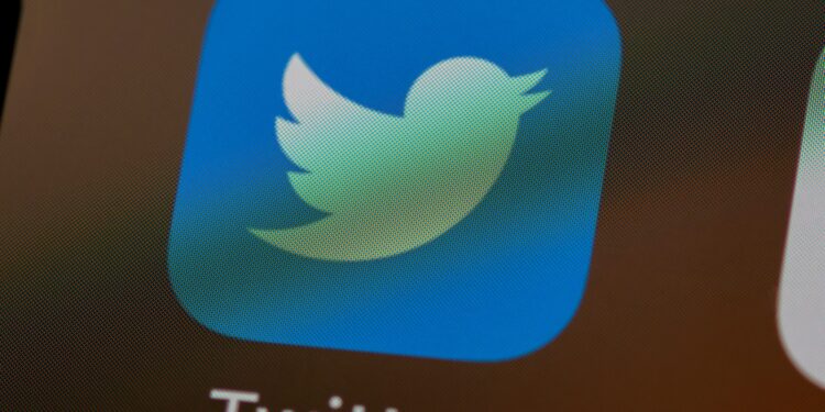 CEO de Twitter quiere que la red sea la fuente más fiable de información en tiempo real