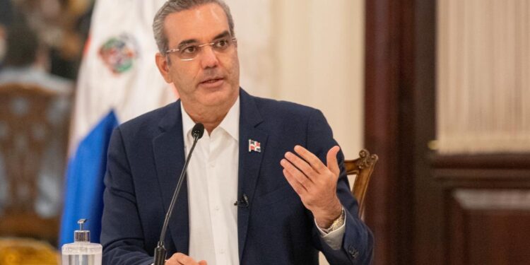 Presidente Abinader participará en la cumbre del SICA