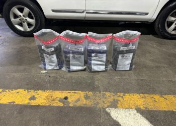 Ocupan 30 paquetes de presumiblemente cocaína en Puerto Don Diego