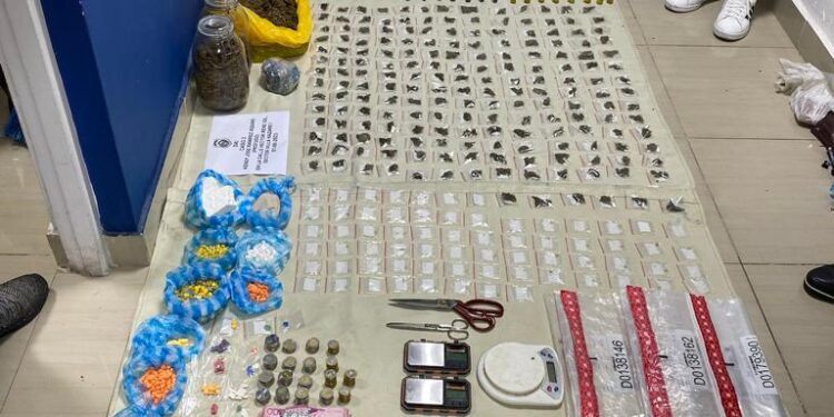 Autoridades sacan de las calles más de 137 mil gramos de drogas
