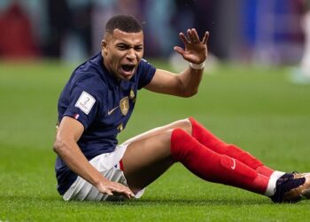 Mbappé se queda esta temporada en el PSG, anuncia Le Parisien