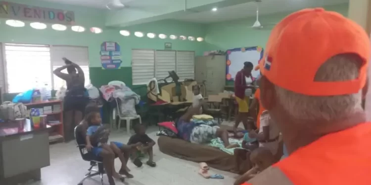 Fuertes lluvias en Pedernales por Franklin