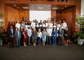 ProDominicana gradúa 66 profesionales en el área de comercio exterior e inversión extranjera directa