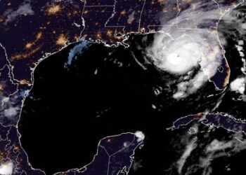 Huracán Idalia toca tierra en el noroeste de Florida en categoría 3