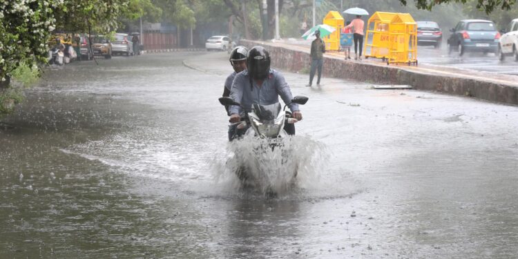 Remanentes de Franklin seguirán generando lluvias este viernes