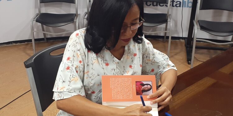 Merari V. A. y Río de Oro Editores presentan con éxito primer libro de la Colección Logos