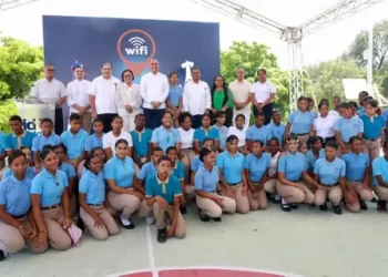 Indotel instala puntos Wi-Fi en Barahona