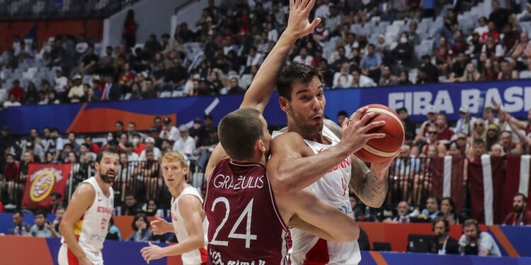 España cae ante Letonia y se complica estar en cuartos