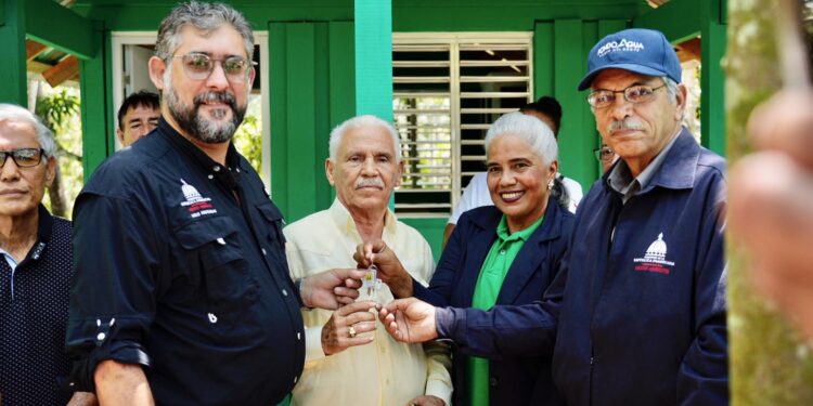 Medio Ambiente inaugura centro de vigilancia en Loma Guaigüí