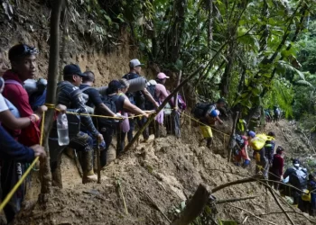 Panamá: Se rebasa el umbral de 400,000 migrantes que cruzaron la selva del Darién este año