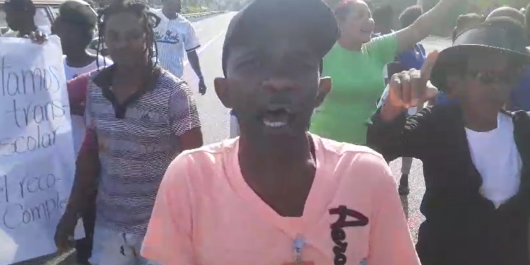 Video| Realizan piquete en circunvalación de Santo Domingo