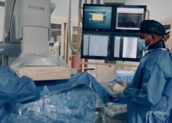 Realizan en el país novedosa cirugía renal