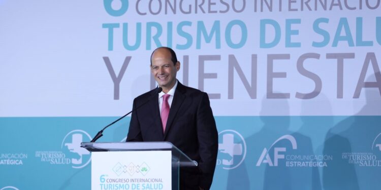 Estudio revela turismo médico aporta más de 1,321 millones de dólares y 3.7% de los turistas que visitan el país