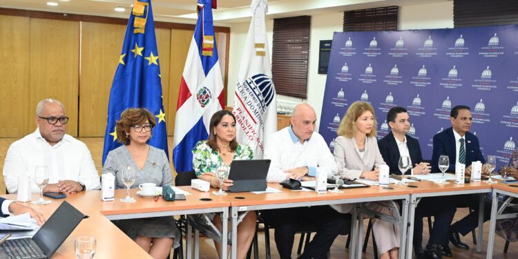 Ministerio de la Mujer presenta los avances del programa C-PREV