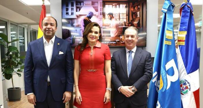 Banreservas lanza la APP Remesas Reservas en FITUR