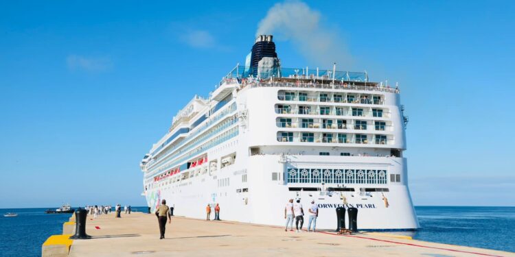 Vicepresidenta destaca llegada del primer crucero al Puerto de Cabo Rojo en Pedernales