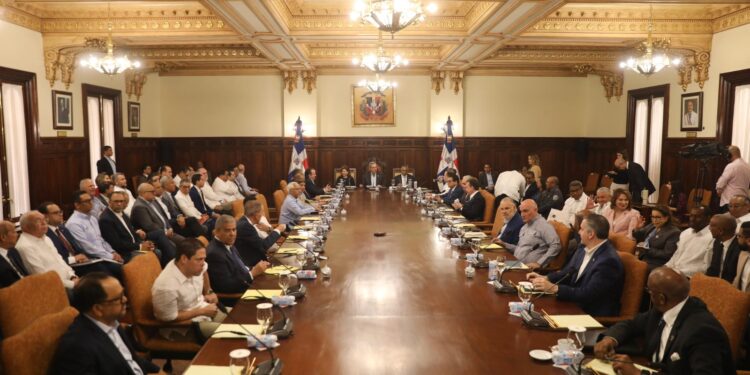 Consejo de Ministros y Directores pronostica crecimiento económico de 4.75%